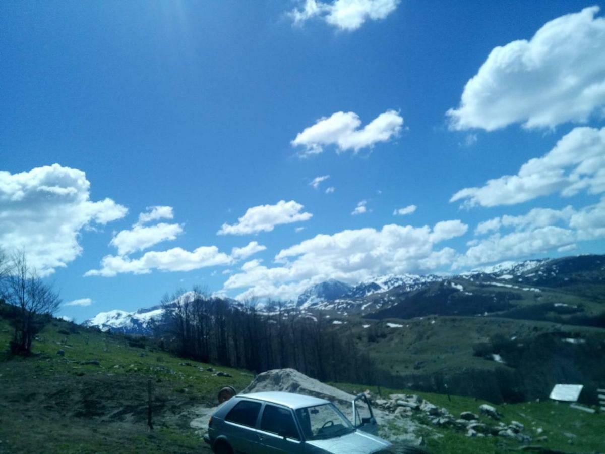 Katun Ljeljenak Ξενοδοχείο Plužine Εξωτερικό φωτογραφία
